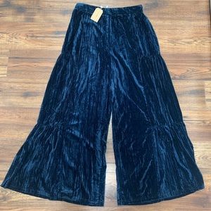 Natural Life Aria Velvet Wide Leg Pant |Navy (NWT)